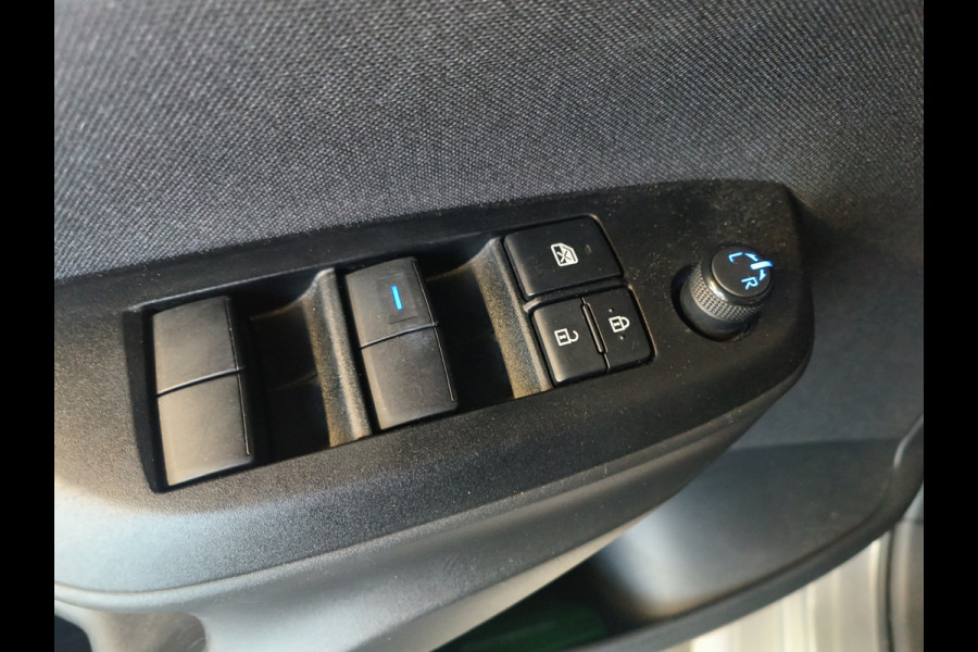 Mazda 2 Hybrid 1.5 Prime-line uit 2024 Rijklaar + 12 maanden Bovag-garantie Henk Jongen Auto's in Helmond,  al 50 jaar service zoals 't hoort!