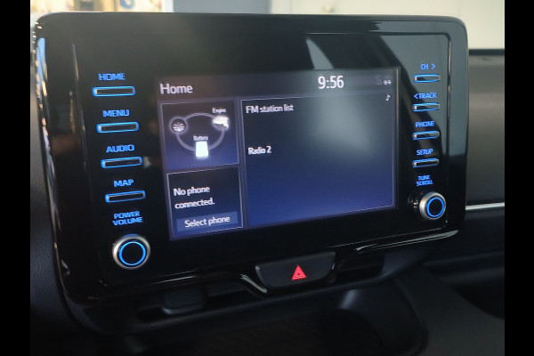 Mazda 2 Hybrid 1.5 Prime-line uit 2024 Rijklaar + 12 maanden Bovag-garantie Henk Jongen Auto's in Helmond,  al 50 jaar service zoals 't hoort!