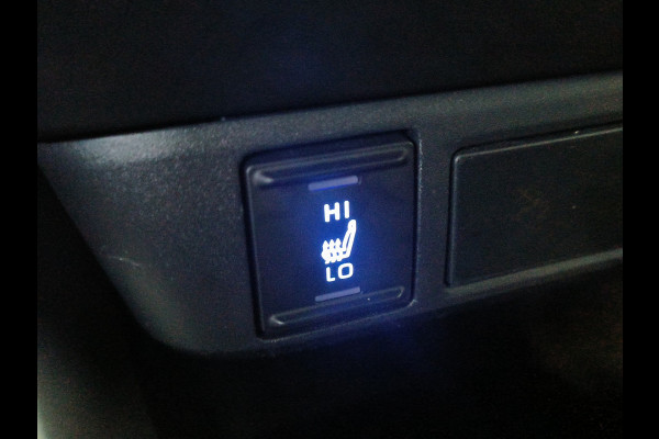 Mazda 2 Hybrid 1.5 Prime-line uit 2024 Rijklaar + 12 maanden Bovag-garantie Henk Jongen Auto's in Helmond,  al 50 jaar service zoals 't hoort!