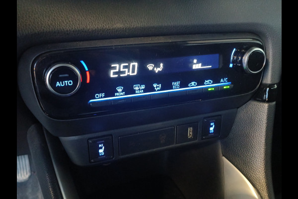 Mazda 2 Hybrid 1.5 Prime-line uit 2024 Rijklaar + 12 maanden Bovag-garantie Henk Jongen Auto's in Helmond,  al 50 jaar service zoals 't hoort!