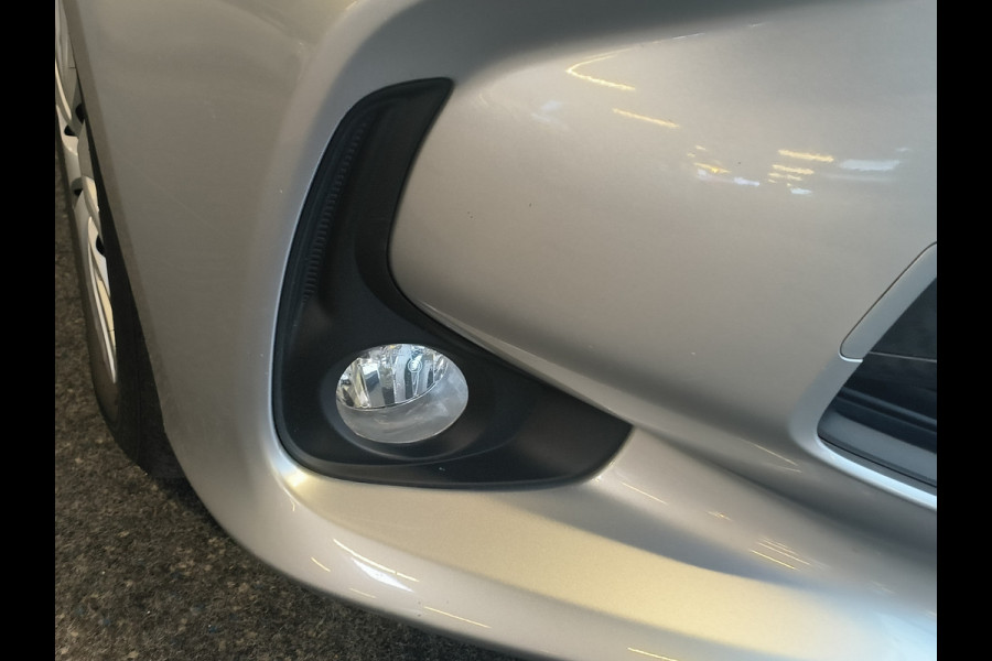 Mazda 2 Hybrid 1.5 Prime-line uit 2024 Rijklaar + 12 maanden Bovag-garantie Henk Jongen Auto's in Helmond,  al 50 jaar service zoals 't hoort!