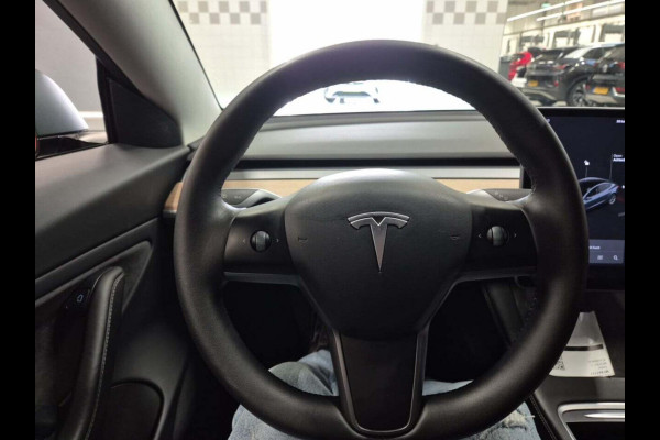 Tesla Model 3 Long Range Dual AWD | Trekhaak | Autopilot | Panorama | Leder |