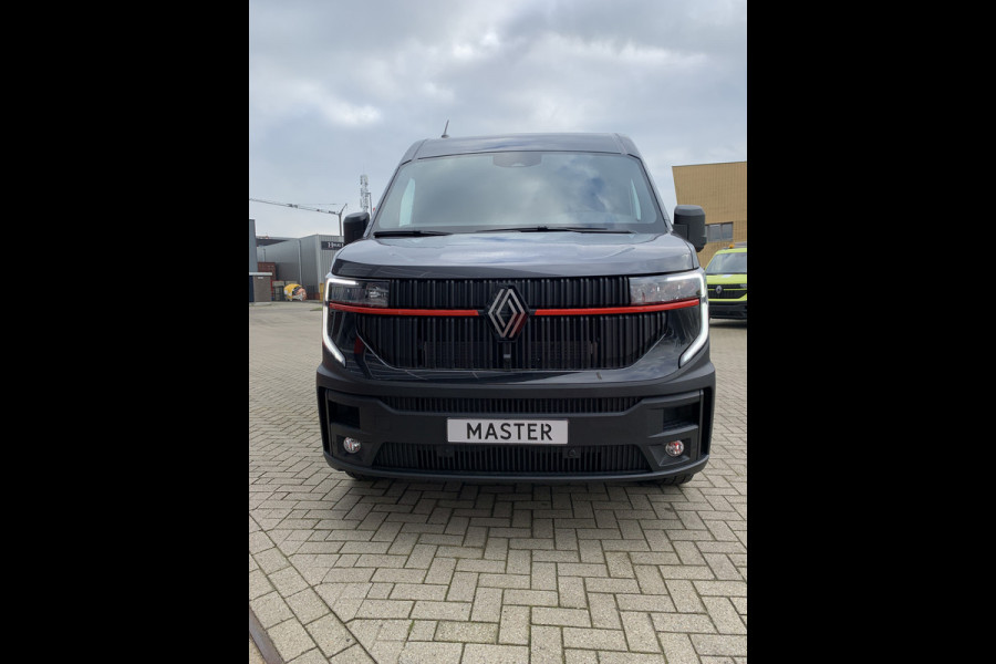 Renault Master T35 2.0 dCi 150 PK L2H2 Multimedia met Google services, 18"LMV, Zwarte side-bars,Trekhaak, Camera, Apple carplay, Verwarmde voorruit