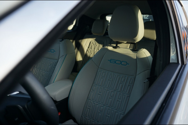 Fiat 600 1.2 Hybrid La Prima LEDER | CLIMA | MEEST LUXE!