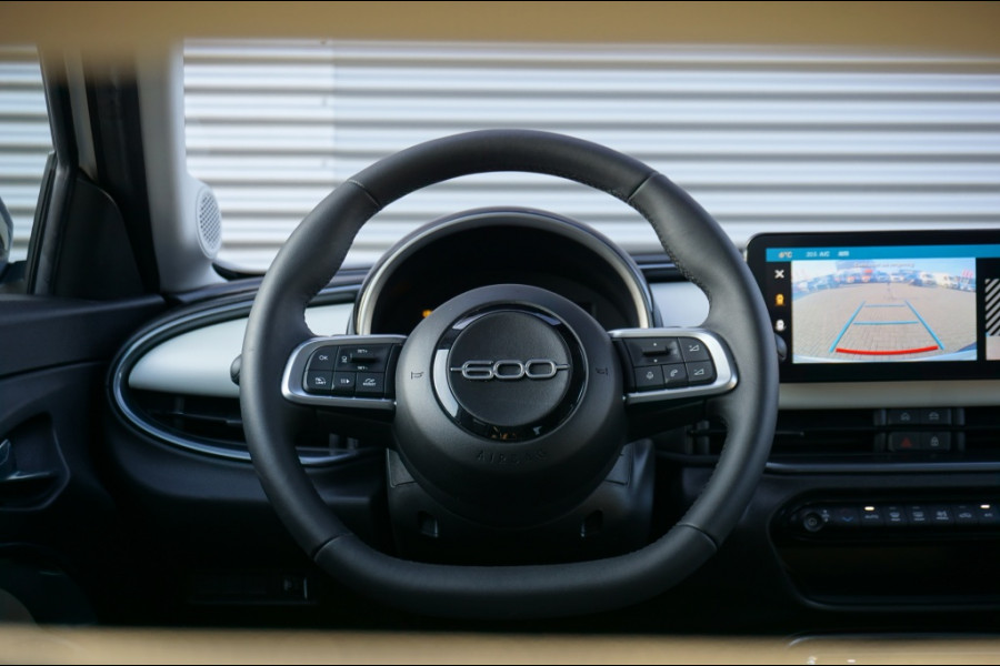 Fiat 600 1.2 Hybrid La Prima LEDER | CLIMA | MEEST LUXE!