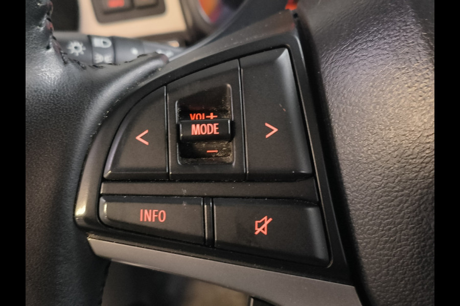 Suzuki Ignis 1.2 Smart Hybrid Style AUTOMAAT uit 2021 Rijklaar + 12 maanden Bovag-garantie Henk Jongen Auto's in Helmond,  al 50 jaar service zoals 't hoort!