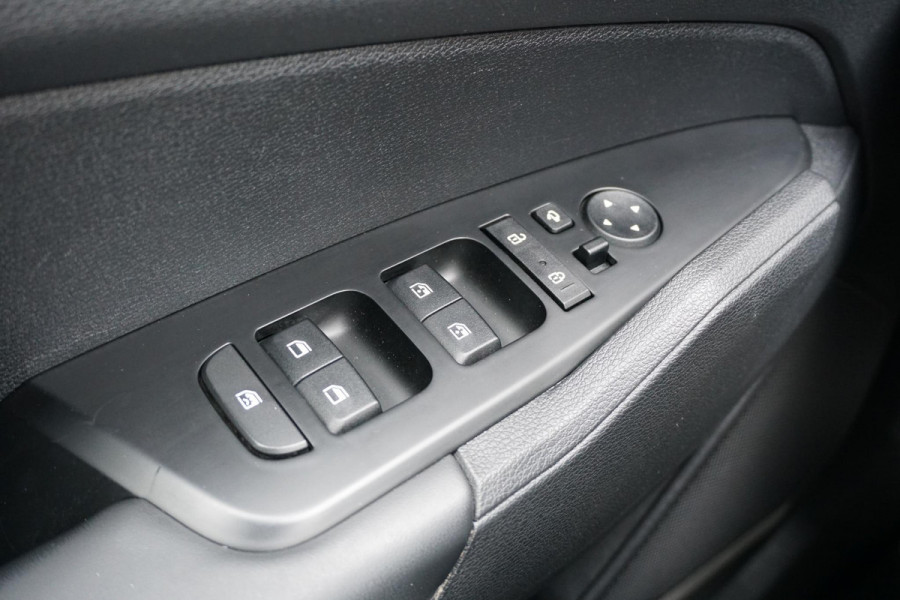 Kia Sportage 1.6 T-GDi MHEV DynamicLine + AFN. TREKHAAK / FULL-MAP / ADAPTIEVE CRUISE /