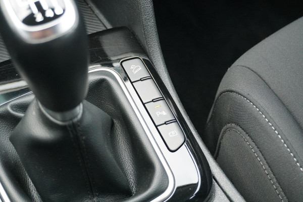 Kia Sportage 1.6 T-GDi MHEV DynamicLine + AFN. TREKHAAK / FULL-MAP / ADAPTIEVE CRUISE /