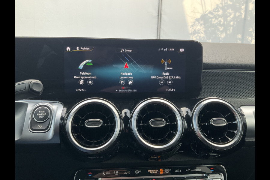 Mercedes-Benz Glb 7-Pers 180 AMG Line 7-Pers Pano Trekhaak Stoelverw Led NL-Auto |AMG!|
