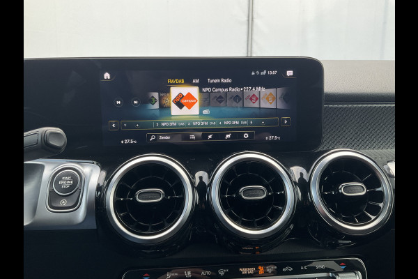 Mercedes-Benz Glb 7-Pers 180 AMG Line 7-Pers Pano Trekhaak Stoelverw Led NL-Auto |AMG!|