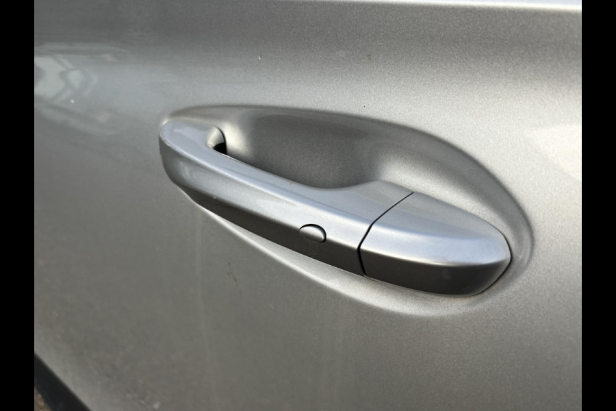 MG Mg4 electric Luxury 64 kWh LONG RANGE | SOH 97%|6.000KM! | DEALER ONDERHOUDEN| 7 JAAR GARANTIE BIJ MG| SUPER COMPLETE AUTO| RONDOMZICHT CAMERA| STOEL+ STUUR VERWARMING| DODE HOEK