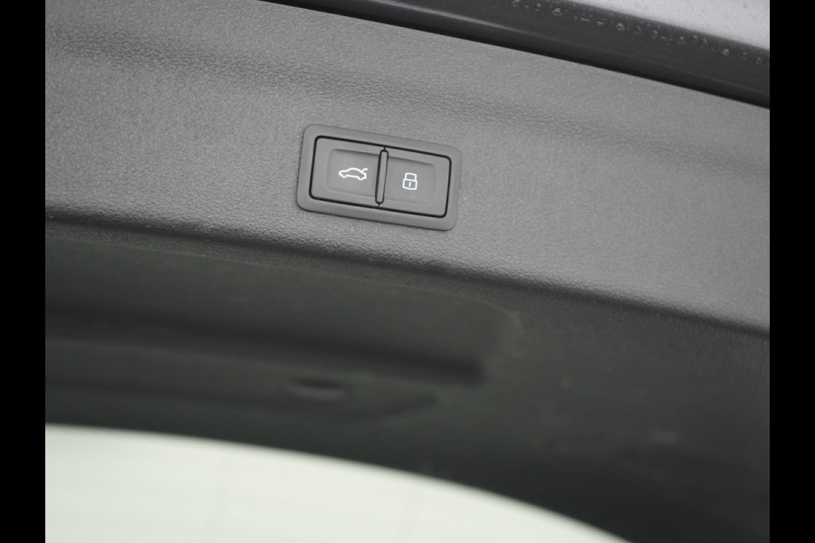 Audi A6 Avant 50 TFSI e quattro 2x S Line Plug In Hybrid 300pk Dealer O.H. PHEV | Panodak | Adaptive Cruise | Camera | Lederen Sportstoelen Memory & Verwarmd | Stuur Verwarmd | Apple Carplay | Virtual | Keyless | Sfeerverlichting | Navigatie | DAB |