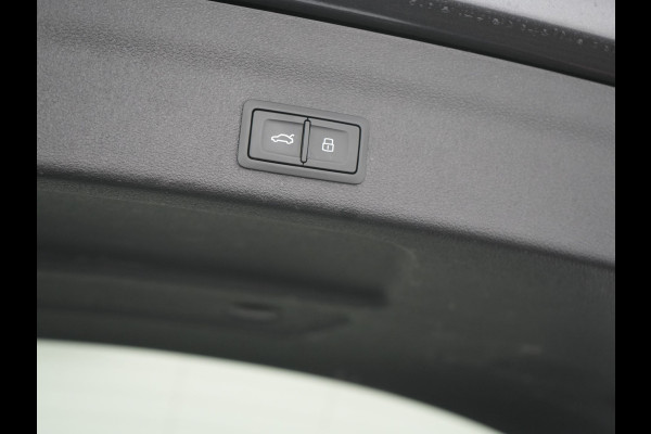 Audi A6 Avant 50 TFSI e quattro 2x S Line Plug In Hybrid 300pk Dealer O.H. PHEV | Panodak | Adaptive Cruise | Camera | Lederen Sportstoelen Memory & Verwarmd | Stuur Verwarmd | Apple Carplay | Virtual | Keyless | Sfeerverlichting | Navigatie | DAB |