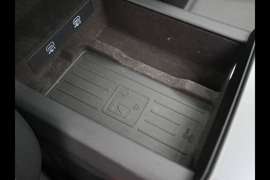Audi A6 Avant 50 TFSI e quattro 2x S Line Plug In Hybrid 300pk Dealer O.H. PHEV | Panodak | Adaptive Cruise | Camera | Lederen Sportstoelen Memory & Verwarmd | Stuur Verwarmd | Apple Carplay | Virtual | Keyless | Sfeerverlichting | Navigatie | DAB |
