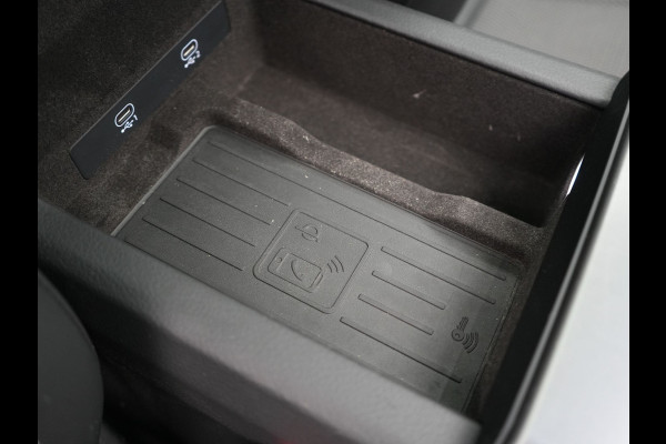 Audi A6 Avant 50 TFSI e quattro 2x S Line Plug In Hybrid 300pk Dealer O.H. PHEV | Panodak | Adaptive Cruise | Camera | Lederen Sportstoelen Memory & Verwarmd | Stuur Verwarmd | Apple Carplay | Virtual | Keyless | Sfeerverlichting | Navigatie | DAB |