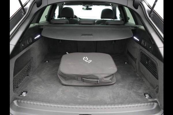 Audi A6 Avant 50 TFSI e quattro 2x S Line Plug In Hybrid 300pk Dealer O.H. PHEV | Panodak | Adaptive Cruise | Camera | Lederen Sportstoelen Memory & Verwarmd | Stuur Verwarmd | Apple Carplay | Virtual | Keyless | Sfeerverlichting | Navigatie | DAB |