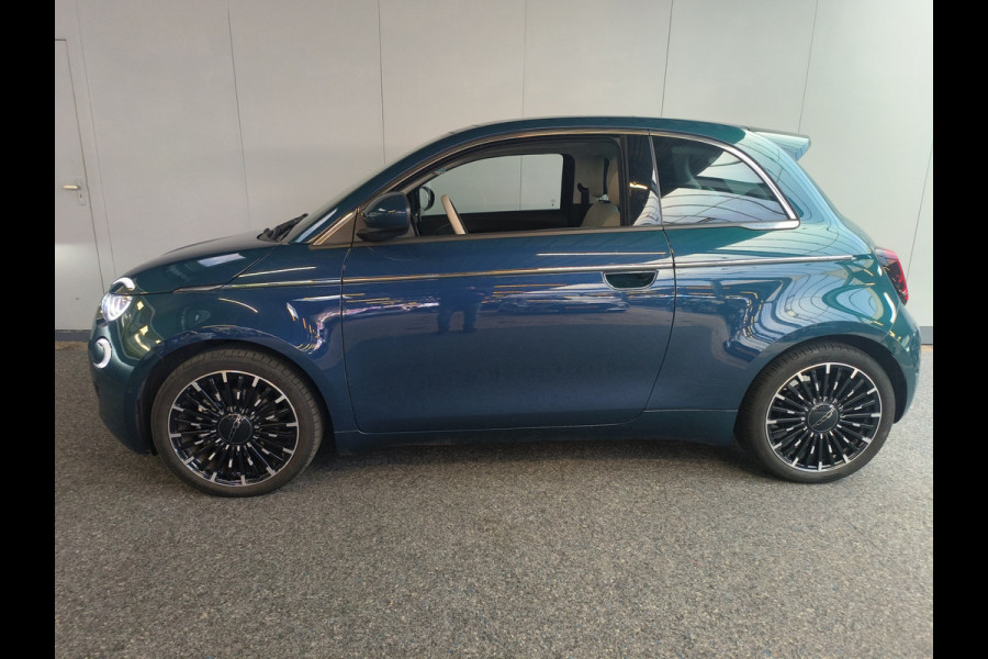 Fiat 500 La Prima 42 kWh Rijklaar Henk Jongen Auto's in Helmond,  al 50 jaar service zoals 't hoort!