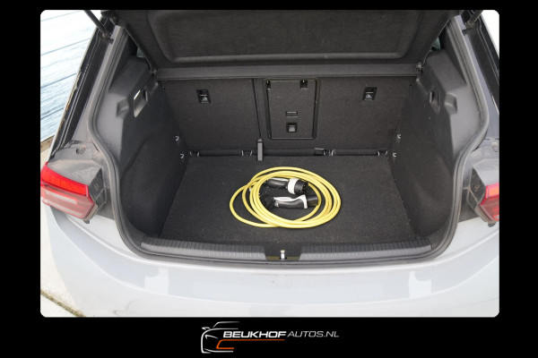 Volkswagen ID.3 First Plus 58 kWh Carplay Navi Camera Soh90%