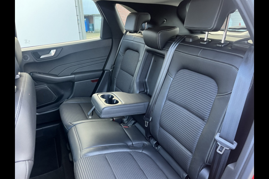 Ford Kuga 1.5 EcoB. Titanium X TTREKHAAK/WINTERPACK/18INCH LMV etc.