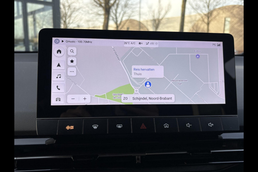 MG Mg4 electric Luxury 64 kWh |LONG RANGE | SOH 97%|14.000KM! | DEALER ONDERHOUDEN| 7 JAAR GARANTIE BIJ MG| SUPER COMPLETE AUTO| RONDOMZICHT CAMERA| STOEL+ STUUR VERWARMING| DODE HOEK