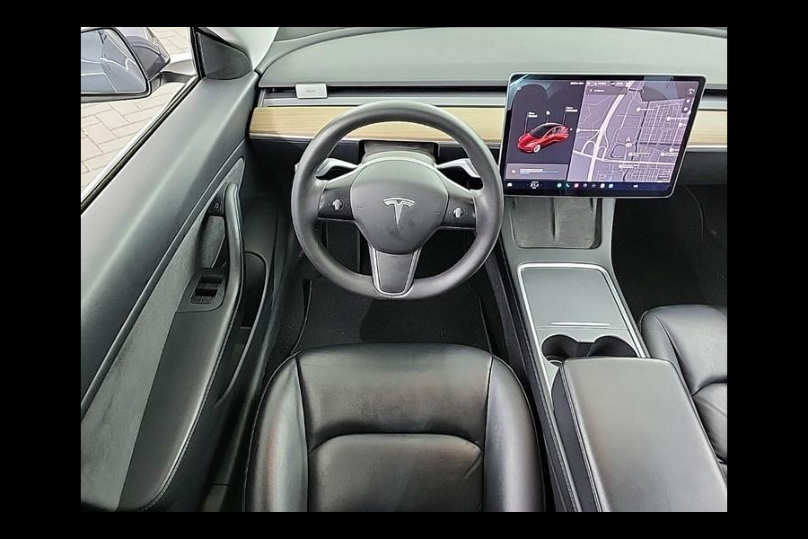 Tesla Model 3 Aut. Range Dual AWD | Autopilot | Panorama | Leder | 19 Inch |