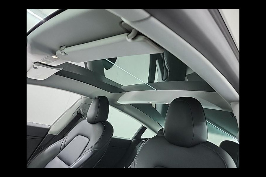 Tesla Model 3 Aut. Range Dual AWD | Autopilot | Panorama | Leder | 19 Inch |