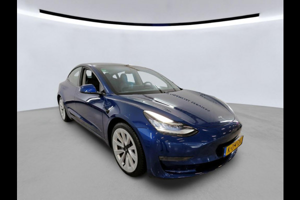 Tesla Model 3 Long Range Dual AWD | Trekhaak | Autopilot | Panorama | Leder | 19 Inch |