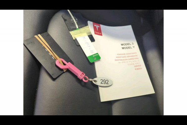 Tesla Model 3 Aut. Performance AWD | Panorama | Navi | Leder | Camera