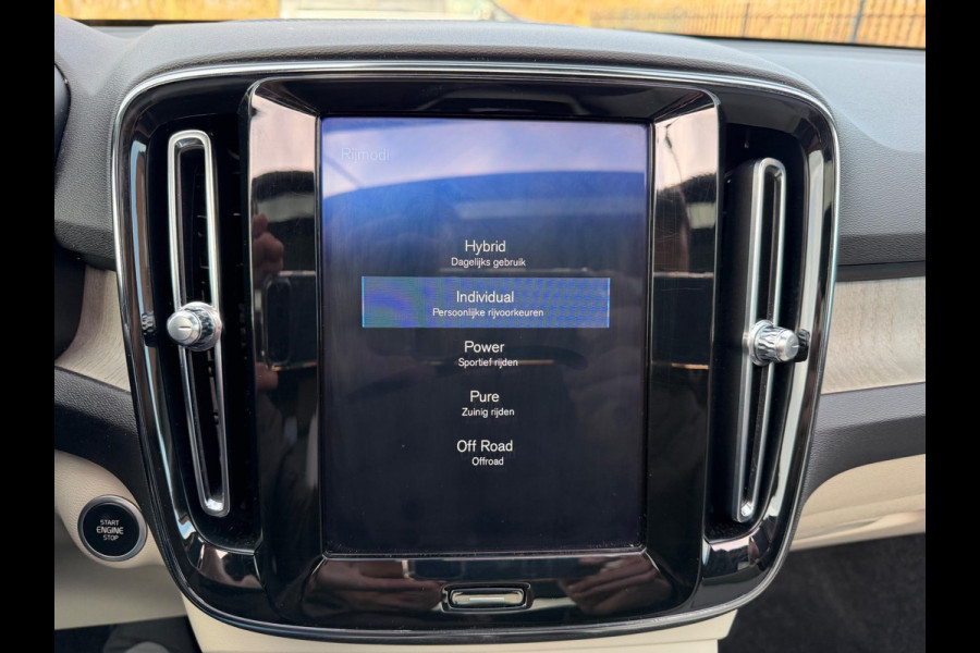 Volvo XC40 1.5 T5 Twin Engine Plugin Hybride Inscription Panoramdak Leer Navi Harman-Kardon