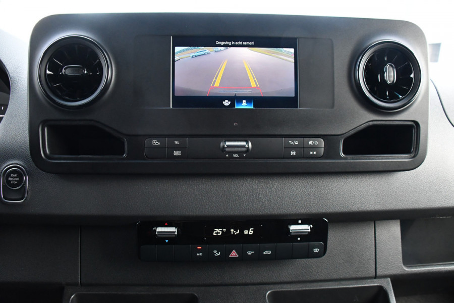 Mercedes-Benz Sprinter 319 1.9 CDI L2H2 4x4 Black Edition Camera, Cruise, Carplay, LED, 190pk, Automaat, 4Matic, Multimedia, Uniek!