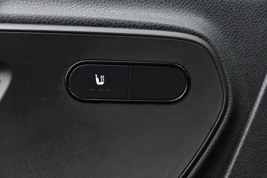 Mercedes-Benz Sprinter 319 1.9 CDI L2H2 4x4 Black Edition Camera, Cruise, Carplay, LED, 190pk, Automaat, 4Matic, Multimedia, Uniek!