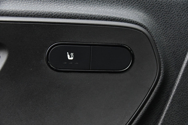 Mercedes-Benz Sprinter 319 1.9 CDI L2H2 4x4 Black Edition Camera, Cruise, Carplay, LED, 190pk, Automaat, 4Matic, Multimedia, Uniek!