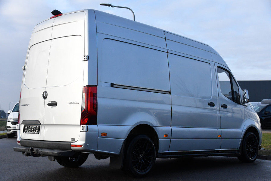 Mercedes-Benz Sprinter 316 2.2 CDI L2H2 PB Edition 360 Camera, Cruise, Carplay, 164pk, Automaat, LED, Stoelverwarming, Standkachel, Trekhaak, Uniek!