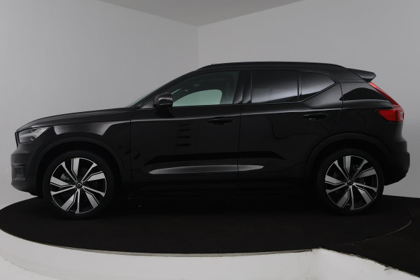 Volvo XC40 Recharge P8 AWD R-Design (PANORAMADAK, HARMAN/KARDON, STUUR/STOEL VERWARMING, CAMERA, PARKEERSENSOREN)
