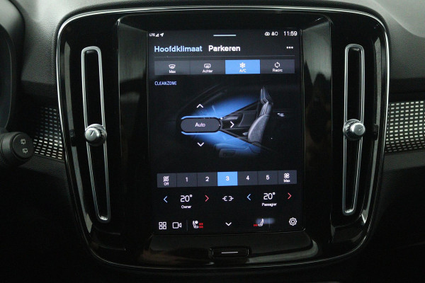 Volvo XC40 Recharge P8 AWD R-Design (PANORAMADAK, HARMAN/KARDON, STUUR/STOEL VERWARMING, CAMERA, PARKEERSENSOREN)