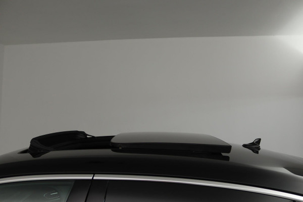 Audi e-tron Sportback 50 quattro S edition 71 kWh (PANORAMADAK, STOELVERWARMING, CAMERA, CARPLAY, ELEKT. STOELEN)