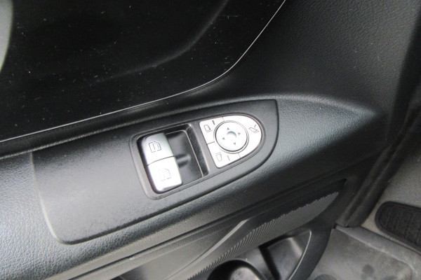 Mercedes-Benz Vito 111 CDI Lang Business Professional Plus, Airco, Camera, Trekhaak