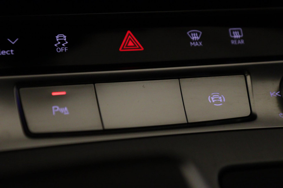 Audi A6 Avant 55 TFSI e quattro Competition 3X S-LINE PANO/LEER/HUD/SFEER/ACC/VOL