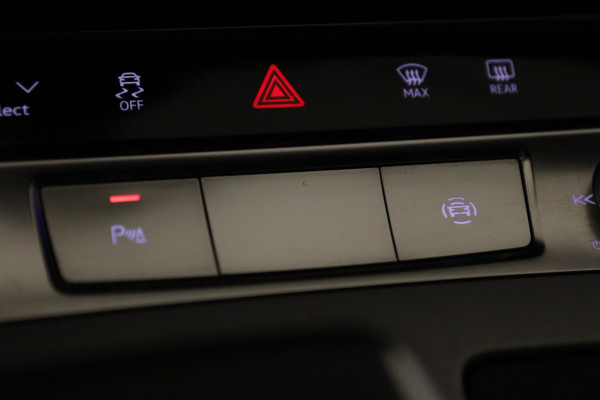 Audi A6 Avant 55 TFSI e quattro Competition 3X S-LINE PANO/LEER/HUD/SFEER/ACC/VOL