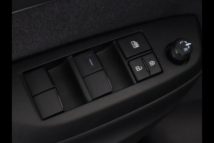 Toyota Yaris Cross 1.5 Hybrid 115 Dynamic Luxury | Stuur- & Stoelverwarming | Apple Carplay & AndroidAUTO |