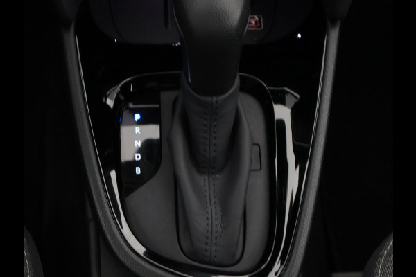 Toyota Yaris Cross 1.5 Hybrid 115 Dynamic Luxury | Stuur- & Stoelverwarming | Apple Carplay & AndroidAUTO |