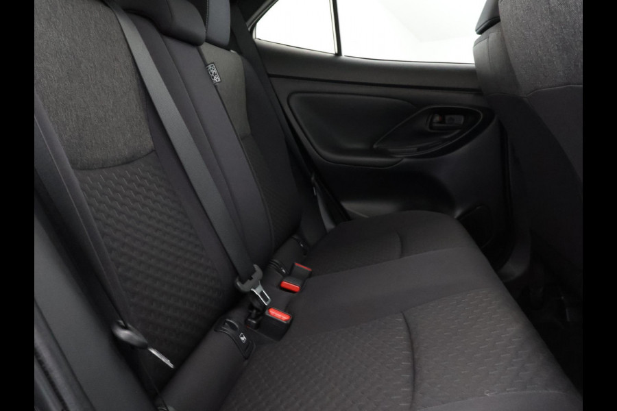 Toyota Yaris Cross 1.5 Hybrid 115 Dynamic Luxury | Stuur- & Stoelverwarming | Apple Carplay & AndroidAUTO |