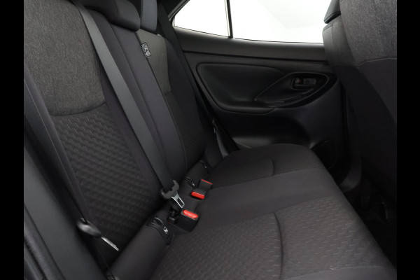 Toyota Yaris Cross 1.5 Hybrid 115 Dynamic Luxury | Stuur- & Stoelverwarming | Apple Carplay & AndroidAUTO |