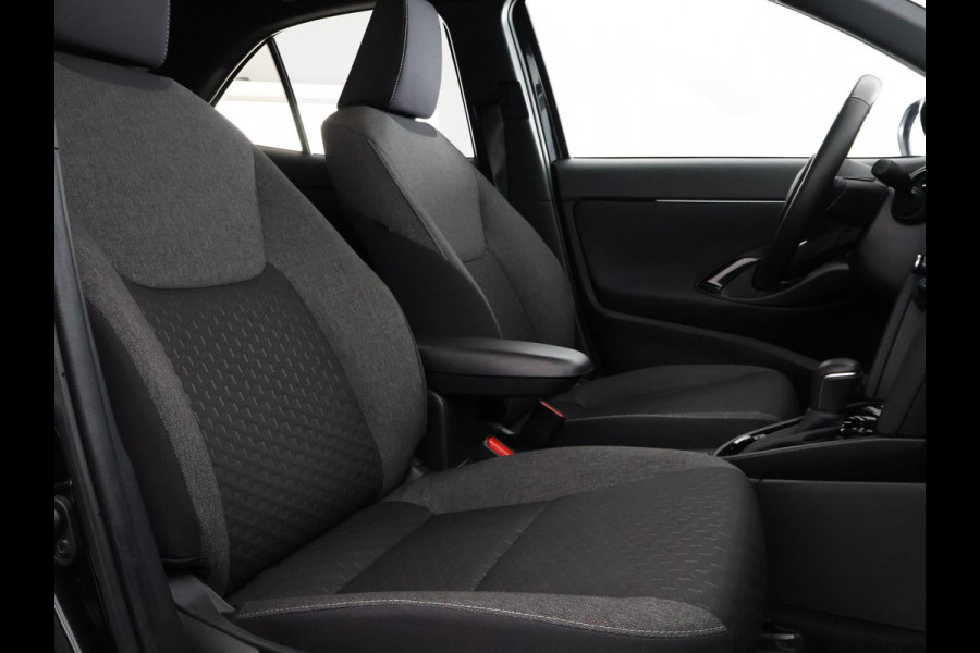 Toyota Yaris Cross 1.5 Hybrid 115 Dynamic Luxury | Stuur- & Stoelverwarming | Apple Carplay & AndroidAUTO |