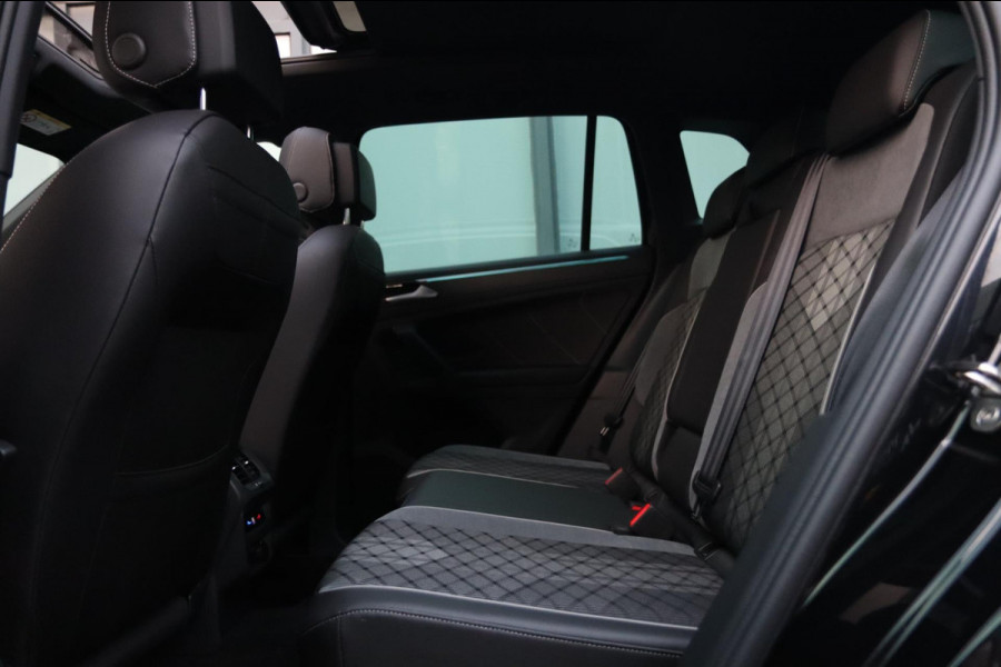 Volkswagen Tiguan 1.5 TSI 3x R-Line / PANO / VIRTUAL / ACC / CAMERA / CARPLAY / STUUR+STOELVERW