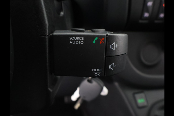 Renault Trafic 2.0 DCI 120 PK T29 L1H1 NAVI 100% OH AIRCO. LAADVLOER BETIMMERING.COMFORT PAKKET.MEDIA PAKKET ETC