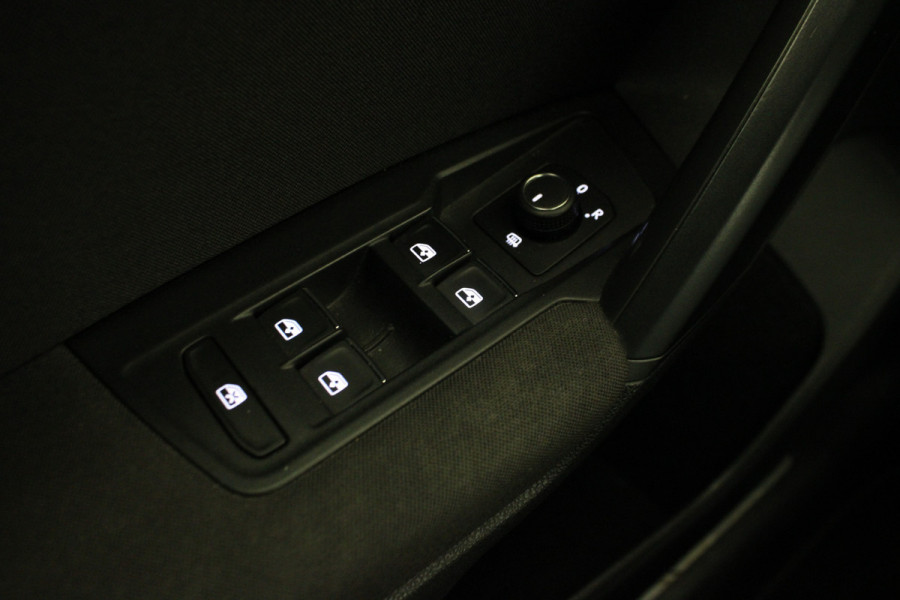 Volkswagen Tiguan 1.5 TSI ACT Comfortline Business |Navi|Stoelverwarming|