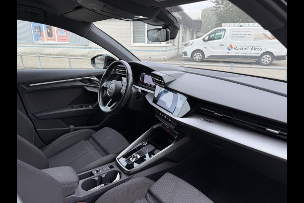 Audi A3 Sportback 30 TFSI Aut. Advanced ed. | Virtual | ALU | Navi | ECC | Carplay |