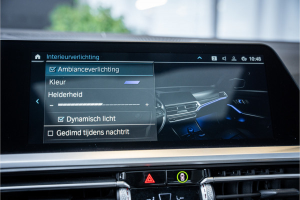 BMW 3-serie 330e High Executive - M Sport | Panorama | H&K | Memory | ACC