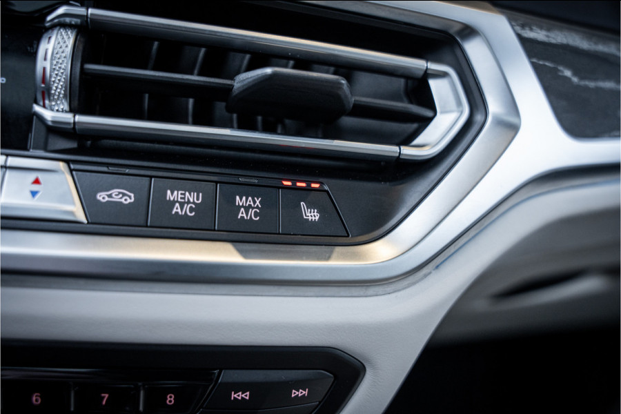 BMW 3-serie 330e High Executive - M Sport | Panorama | H&K | Memory | ACC